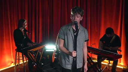 Jamie Miller - Talking To The Moon - (Live Performance)