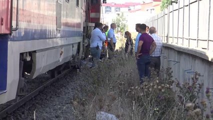 Doğu Ekspresi treninin hemzemin geçitte çarptığı kişi öldü