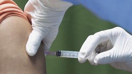 Congress workers protest Covid vaccine shortage in Kozhikode