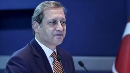 Son Dakika: G.Saray Başkanı Burak Elmas: Falcao ve Feghouli'den gitmelerini istedim, Morutan'ı almayacağız