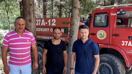 Yangında iki kaplumbağayı kurtaran işçiler taktir topladı