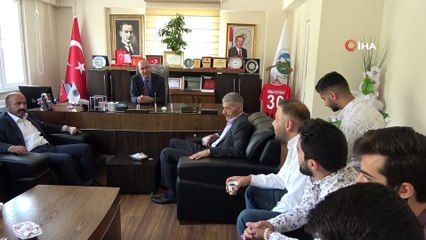 Başkan Büyüksu, il birincilerini makamında ağırladı