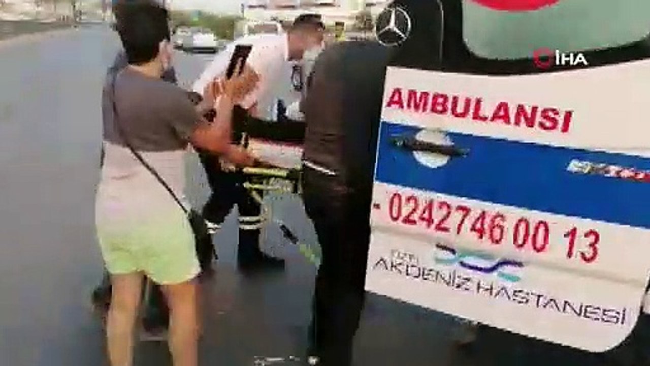 Havaalanına giden otobüs takla attı: 3 ölü, 5 yaralı