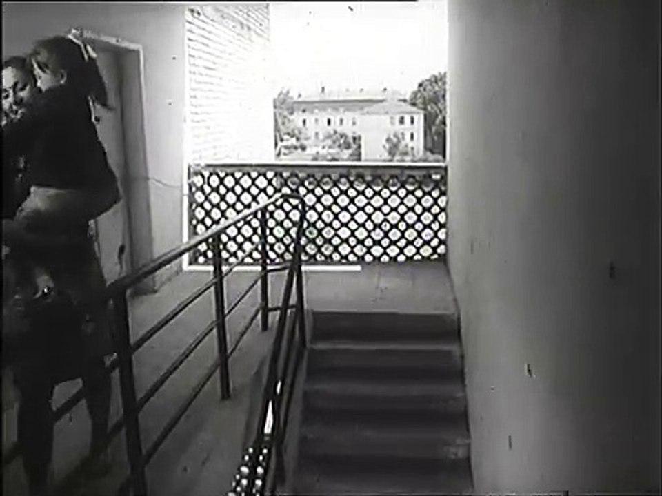 FILMI SHQIPTAR "QYTETI ME I RI NE BOTE" | Kinematografia, Arti Skenik - Sporti