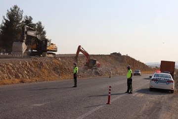 Kilis-Akbez kara yolunda duble yol çalışmaları başladı