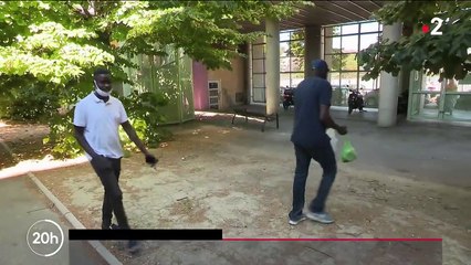 Mal-logement : à Marseille, 60 personnes vivent dans des conteneurs insalubres