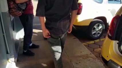 Jovem que portava celular roubado é apreendido pela PM no Bairro Floresta