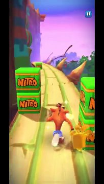 Frosty Lab Assistant Battle Run Gameplay On The Great Gate - Crash Bandicoot: On The Run!