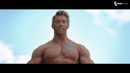 Ryan Reynolds Is Too Muscular For The Deadpool Suit  FREE GUY 2021