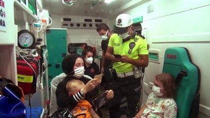 Şerit ihlali yapan sürücü, karşı yönden gelen otomobile çarptı