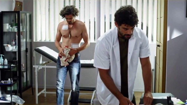 Plus belle la vie : [Indiscrétion] - Vidal sauve la vie d'Alexandre