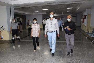 Bayram tatili sonrası Kovid-19 vaka sayısı artışa geçen Van için aşı çağrısında bulunuldu