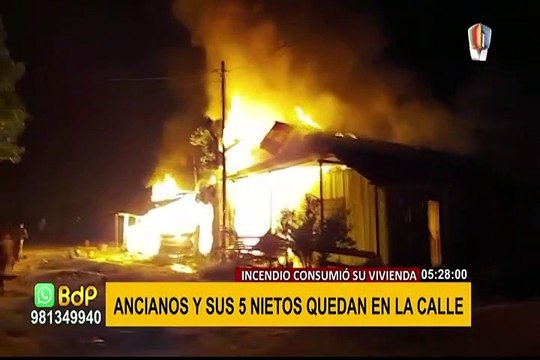 Voraz incendio consume vivienda en Ucayali: ancianos y sus 5 nietos se quedan en la calle