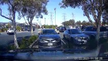 Dashcam Captures Thieves in Parking Lot