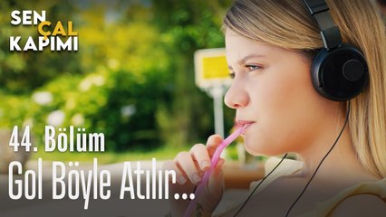 Gol böyle atılır... - Sen Çal Kapımı 44. Bölüm