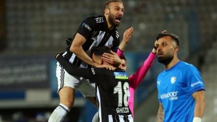 Cenk Tosun'dan çarpıcı Ghezzal yorumu: Yavaş bir futbolcu