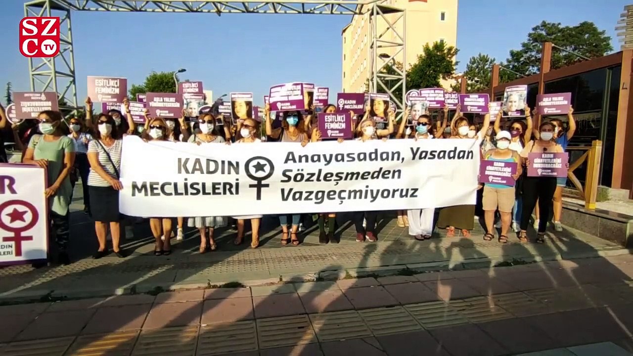 Kadınlar vahşi cinayete tepki gösterdi: Azra için sessiz kalmıyoruz