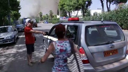 Video herunterladen: Grecia e Turchia in fiamme. Incendio boschivo a una ventina di km da Atene