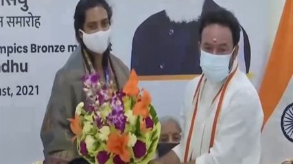 Image of the day: PV Sindhu receives rousing welcome as she returns home 