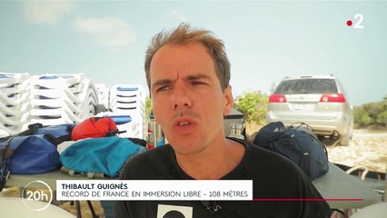 Bahamas : dans le Trou bleu de Dean, les apnéistes plongent à plus de 100 mètres de profondeur