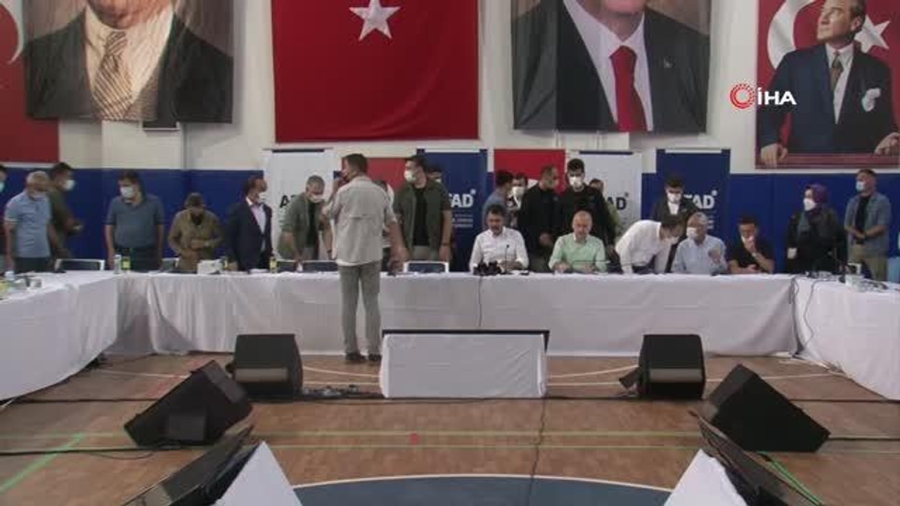 Bakan Çavuşoğlu: "Yarın Ukrayna'dan 4 tane daha yangın söndürme helikopteri gelecek.