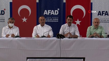 Bakan Kurum:'Sit alanını, çevre koruma bölgesi ve orman alanını imara açmadığımız gibi bu yangından sonra da ne Antalya'da ne Muğla'da ne Marmaris'te ne de Bodrum'da imara açmayacağız.'
