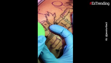 "Solo buscan llamar la atención": Paola Jara se animó y ayudó a tatuar a Jessi Uribe