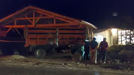 Traktörden ayrılan römorkun çarptığı 1 kişi öldü, 2 kişi yaralandı