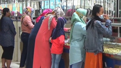 Warga Subang Ramai-ramai Jual Emas Demi Penuhi Kebutuhan Hidup Sehari-hari