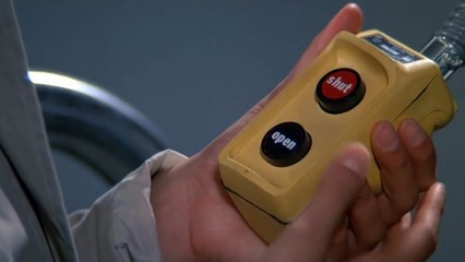 LICENCE TO KILL Movie Clip - James Bond Sneaks Aboard the Wavecrest