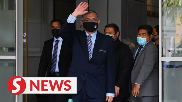 Energy Minister Shamsul Anuar bids farewell to ministry staff