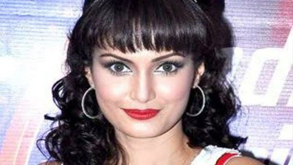 BiggBoss 15: Nisha Rawal Will be Entering the BB House one of the Final Contestant | FilmiBeat