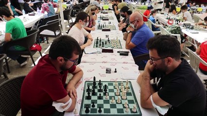 Turnuva başladı, satranç heyecanı sürüyor