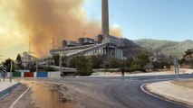 Milas Belediye Başkanı, Termik Santral'e çok yaklaşan yangından son görüntüleri paylaştı