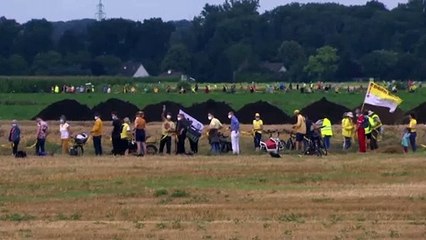 Германия: защитить экологию и деревни