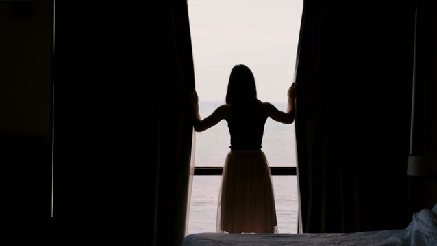 Tips to save money on energy costs in summer heat