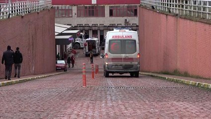 Gece yarısı eve girip belediye başkanının ağabeyi ve yengesine saldırdılar