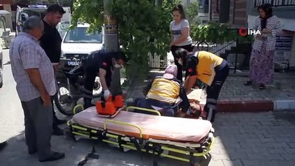 Motosiklet ile minibüs kafa kafaya böyle çarpıştı: 2 yaralı