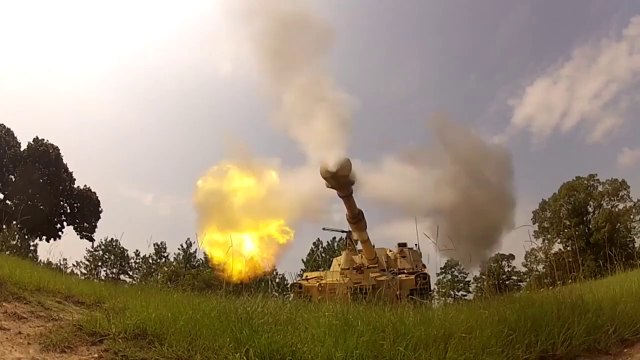 US Army - Field Artillery Regiment Conducts Live Fire