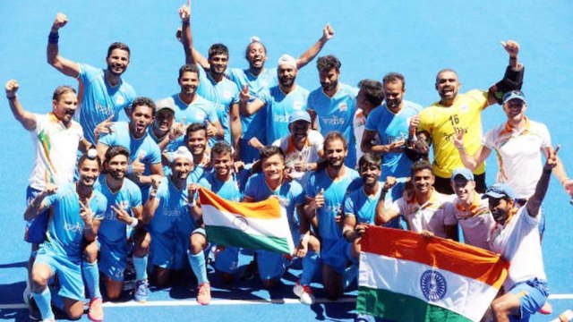 These players turned Indian cricket lovers into hockey fans!
