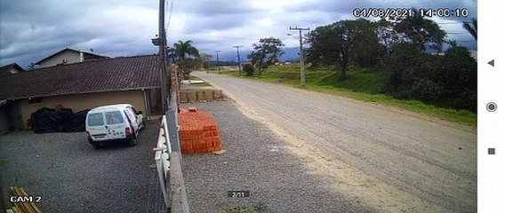 Homem furta portão de casa em Joinville