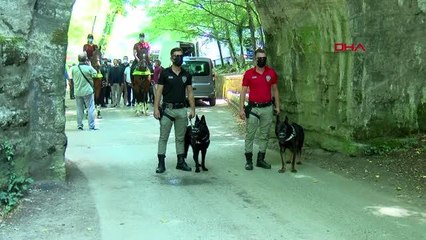 Son dakika haber! KEMERBURGAZ ORMANLARINA DRONE VE ATLI POLİSLERLE DENETİM