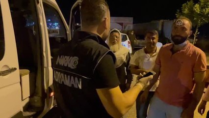 Durdurulan minibüste üzerinde uyuşturucu ele geçirilen zanlı gözaltına alındı