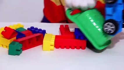 Dima der lustige Clown! Spaß mit Baulaster und Duplo - für Kinder