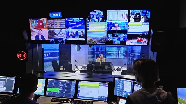 Pass sanitaire : On parle de protéger le collectif d'un virus qui tue , rappelle Nathalie Elimas