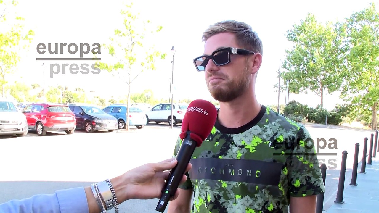 Tom Brusse habla sobre si le gustaría ir a la boda de Omar y Anabel Pantoja