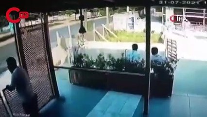 Üzerine gelen kamyoneti fark etmesi olası faciayı önledi