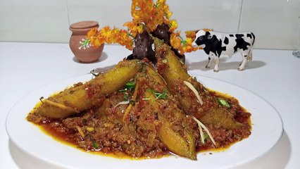 Stuffed Qeema Karele | Keema Bhare Karele | قیمہ بھرے کریلے کیسے بنائیں | Stuffed Bitter Gourd Gravy