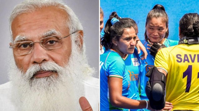 PM Narendra Modi speaks with Women's Hockey Team