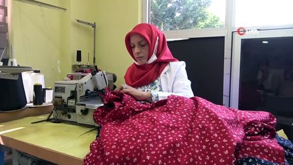 Orman yangınlarından etkilenen kadınlar için gönüllü yöresel şalvarlar üretiyorlar